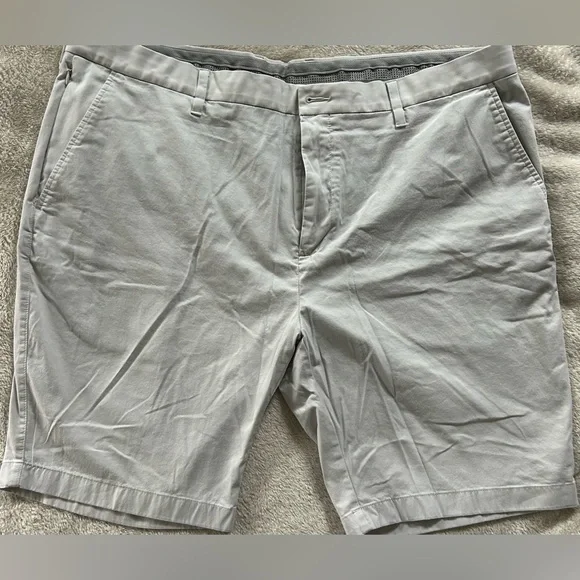 Cole Haan Stone Flat Front Casual Shorts (42) - Picture 1 of 6